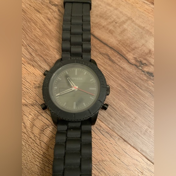 Express Watch - Picture 2 of 4